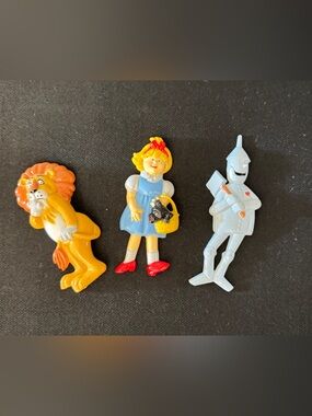 Vintage Wizard Of Oz Plastic Magnets 3, Dorothy , Lion, Tin Man, 3”